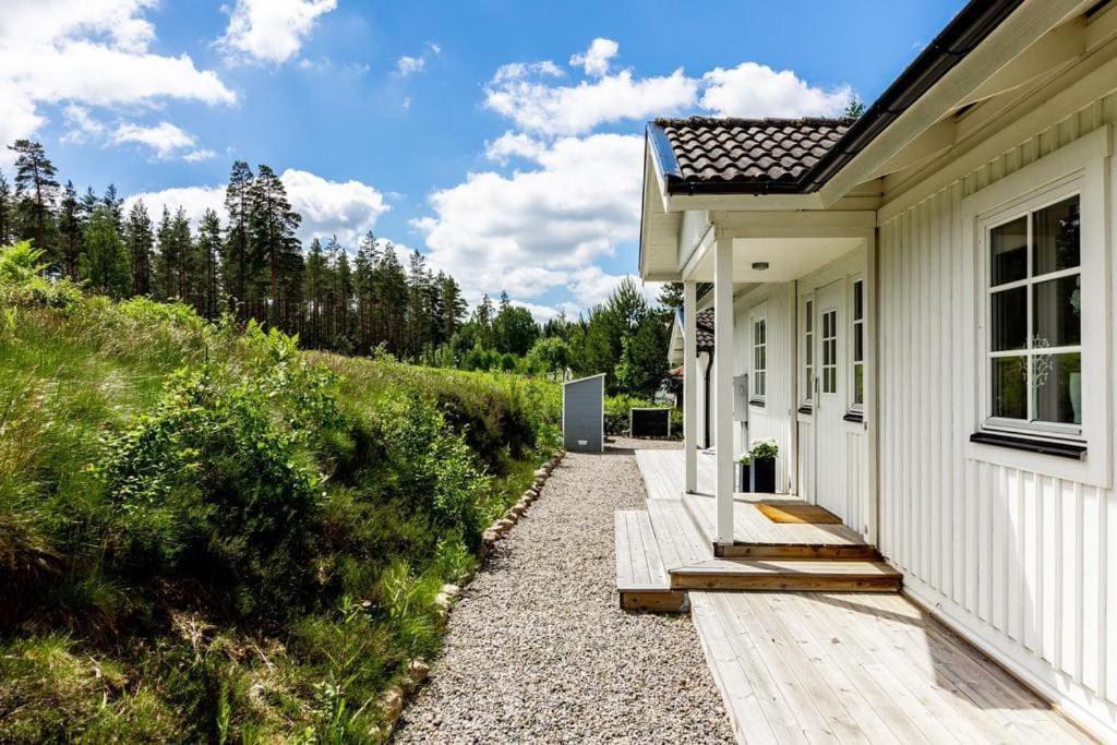 Nice House Near Golf And Skiing Hestra Exterior photo
